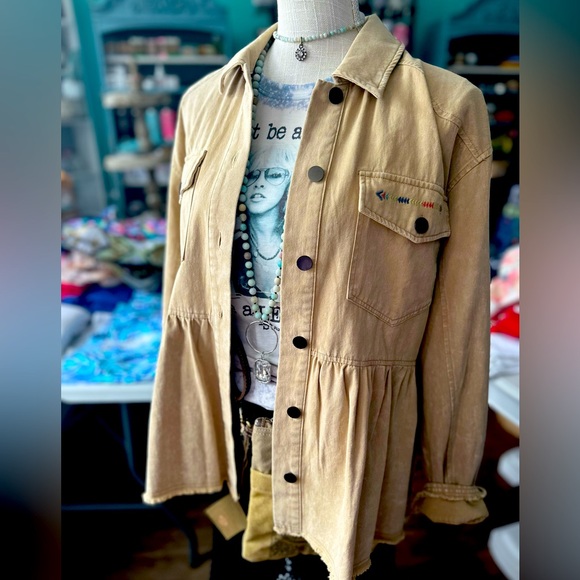 Jacket, Shirt Jean Peplum Camrl Embroidered Back Detail Front - Picture 2 of 4